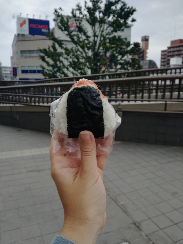 cosa mangiare in giappone onigiri